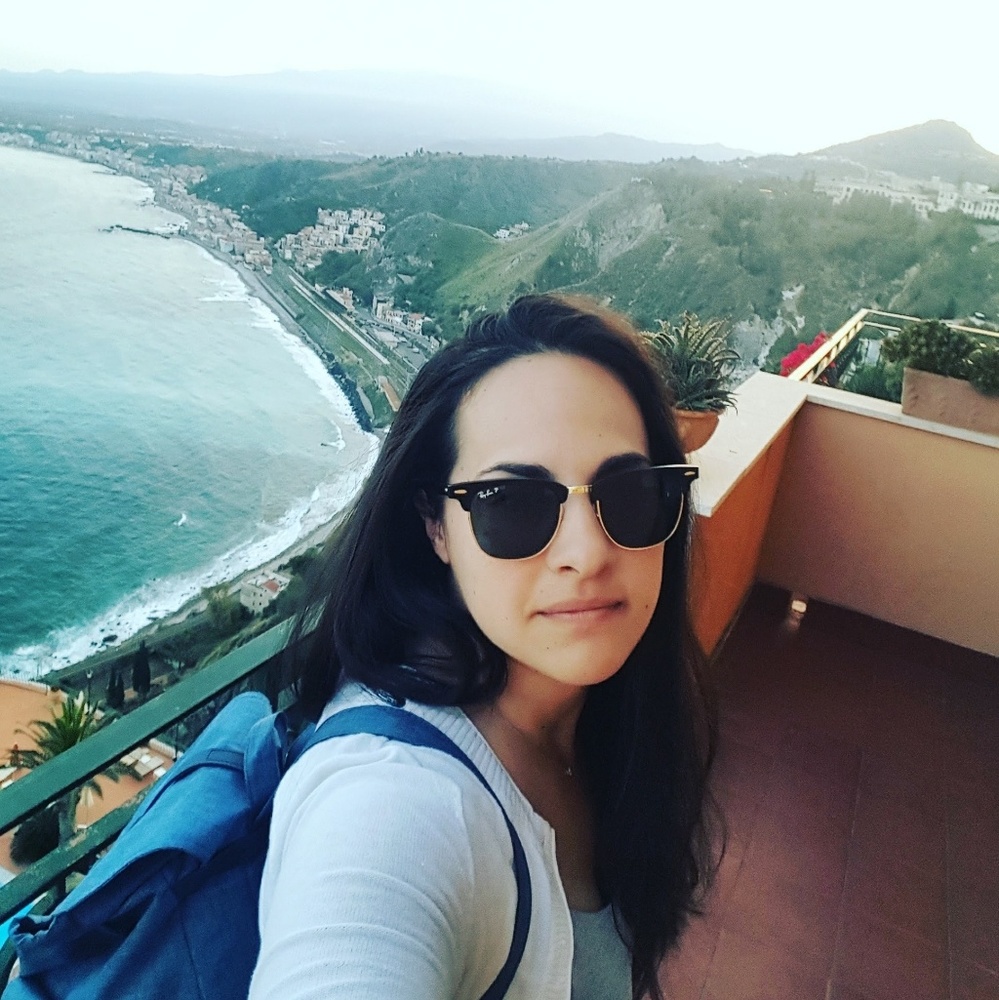 Meet your Posher, Leah